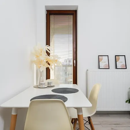 Nova Cybernetyki Appartement *